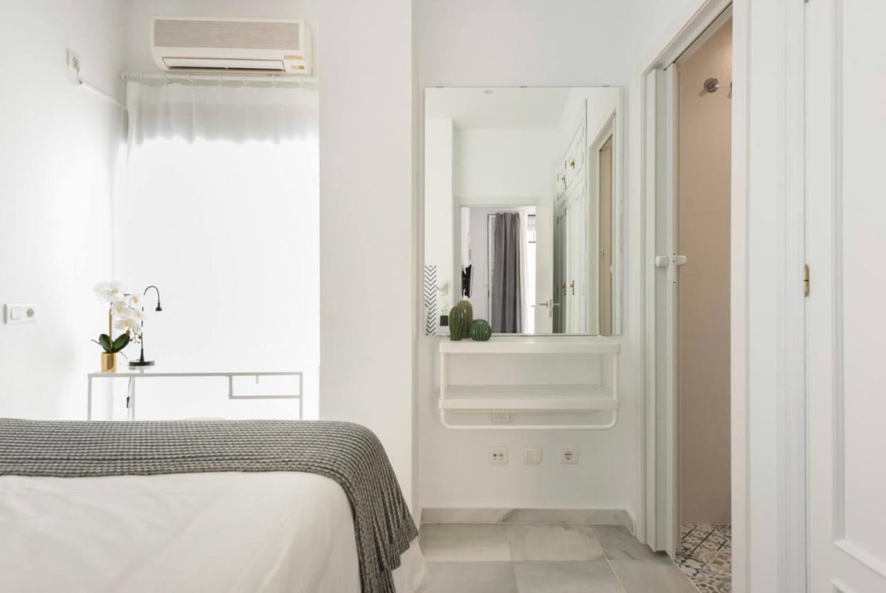 Апартаменти Malaga Centric Best Location And Comfort In Malaga Center Екстер'єр фото